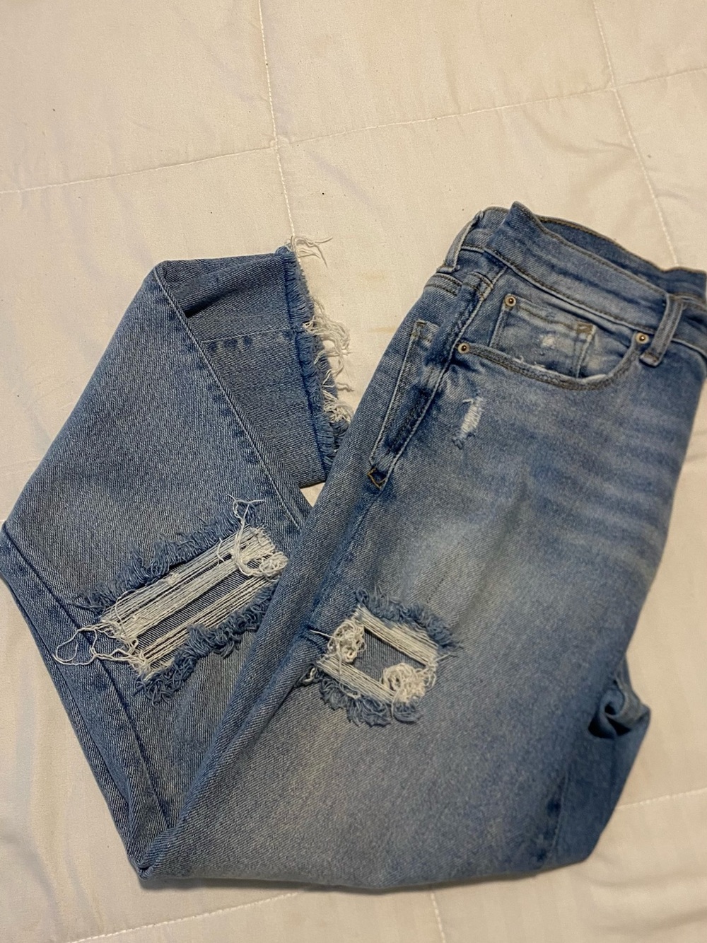 Kensie Women's Light Blue Distressed Boyfriend Jeans